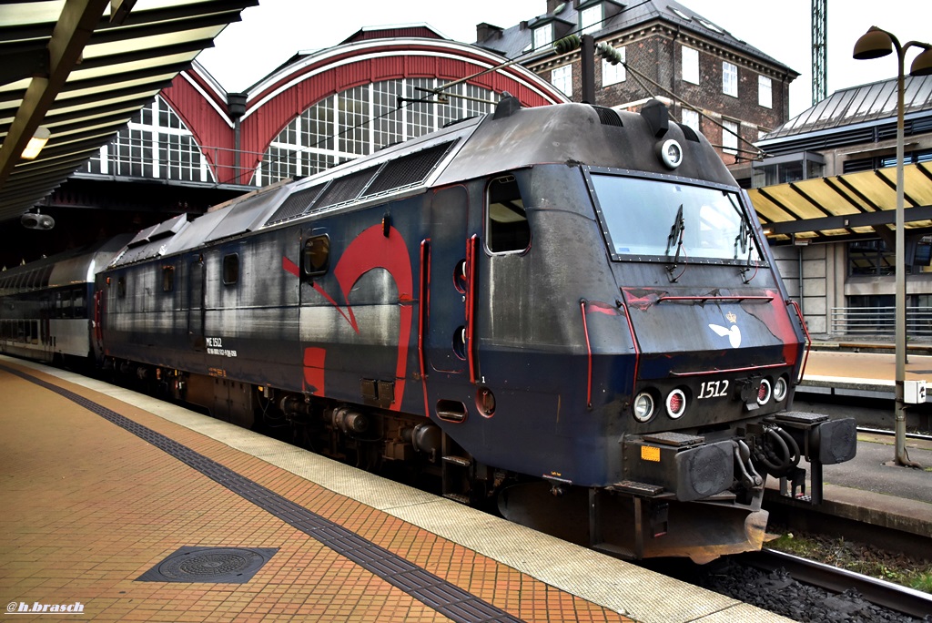 dsb ME 1512 bei der ankunft,mit einen regionalzug in kopenhagen,05.10.17