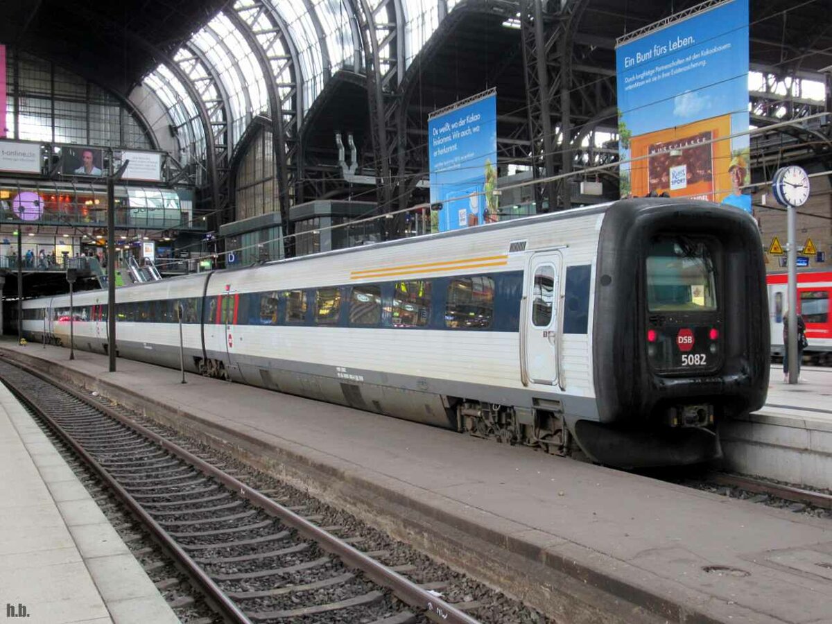 DSB MF 5082 kurz vor der abfahrt nach aarhus,aufgenommen hamburg hbf,28.08.21