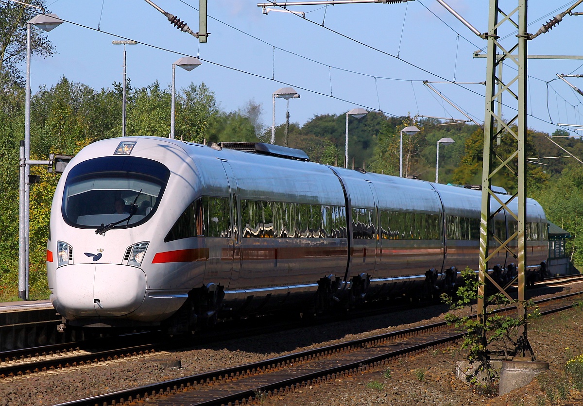 DSB/DB ICE 0 605 005/105/205/505 Tz 5505  Ostseebad Heringsdorf  als ICE 2908(Aarhus- Hamburg Hbf) beim Halt in Schleswig. 22.09.2014