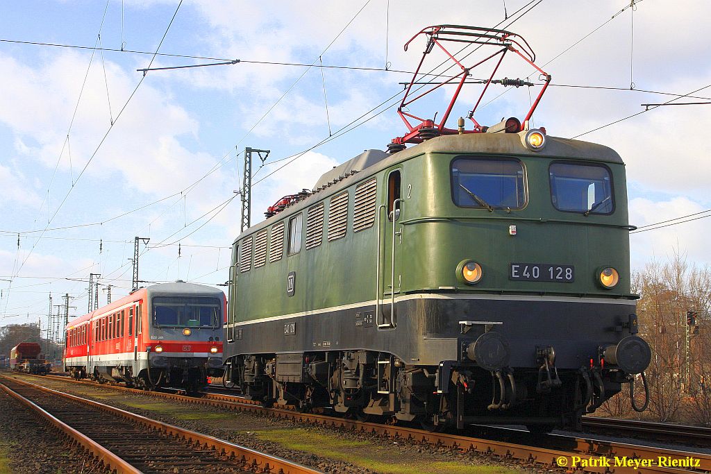 E40 128 & 628 201 abgestellt im Bbf. Hamburg-Harburg am 11.03.2015