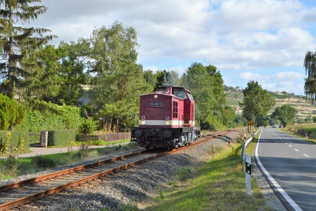 EBS 110 001-5 als Tfzf von Naumburg (S) Hbf nach Karsdorf, am 10.09.2020 in @ Balgstädt. (Foto: Thomas Fritzsche)