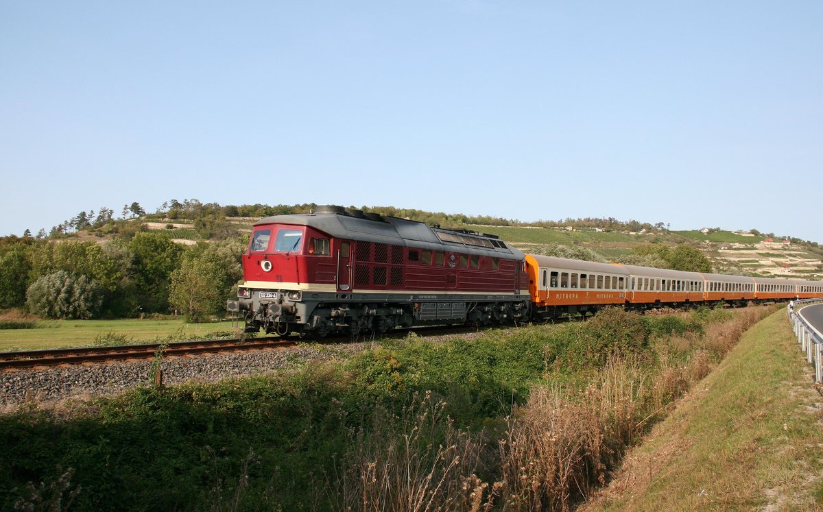 EBS 132 334-4 mit dem DPE 30142  Klassentreffen  von Weißenfels nach Karsdorf, am 12.09.2020 bei Balgstädt. (Foto: Jens Reising)