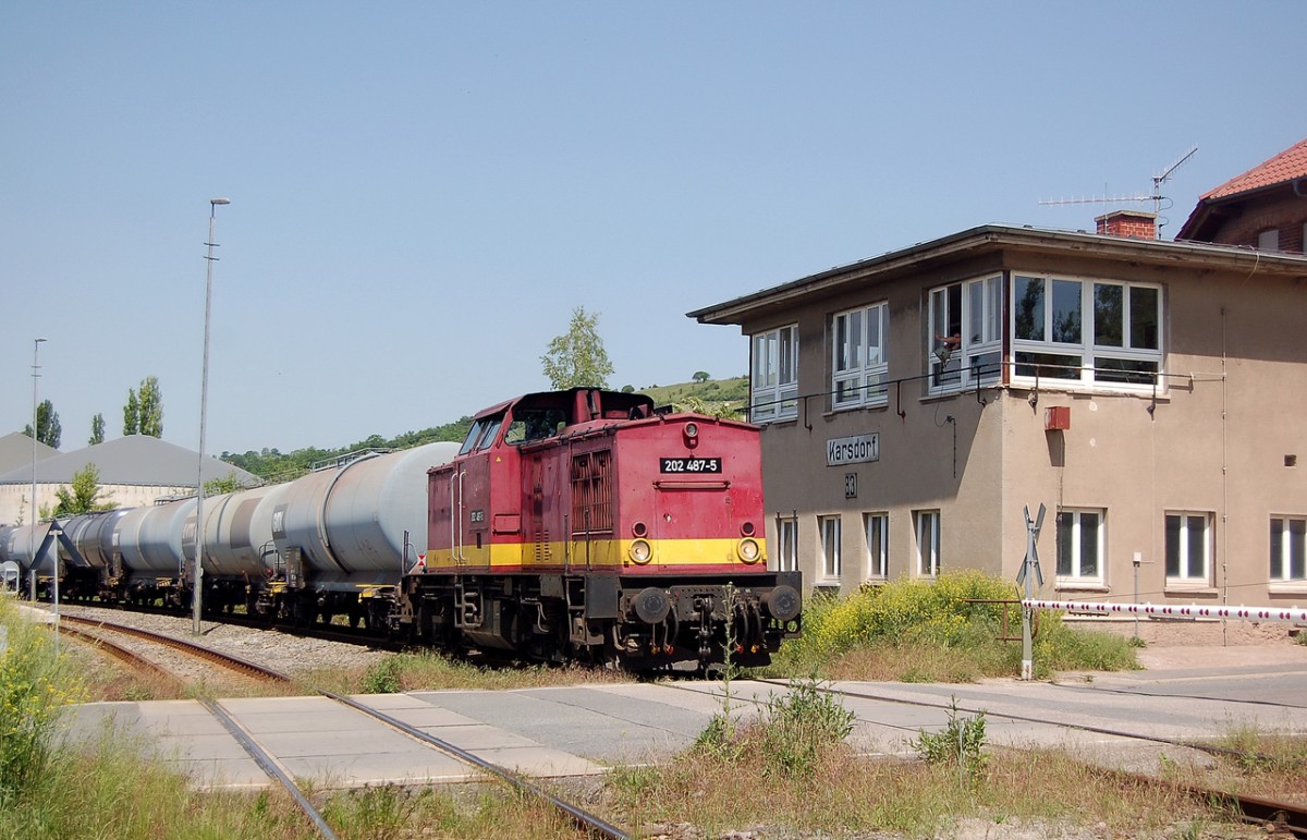 EBS 202 487-5 zieht den DGS 99751 aus Großkorbetha ams 22.05.2014 in den Anschluss der EBS in Karsdorf. (Foto: dampflok015)