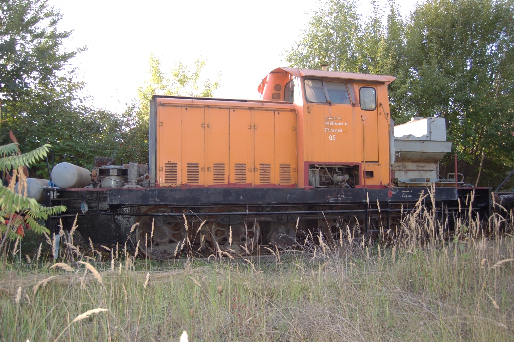 EBS 346 601-8 (LEW 17591) am 21.09.2013 abgestellt in Karsdorf. (Foto: Gunnar H�lzig)