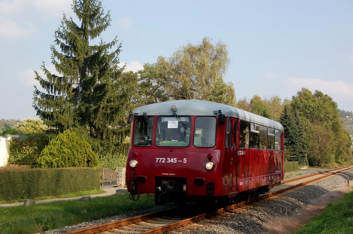 EBS 772 345-5 als DPE 81085 von Naumburg Hbf nach Laucha, am 05.10.2014 in Balgst�dt. (Foto: dampflok015)