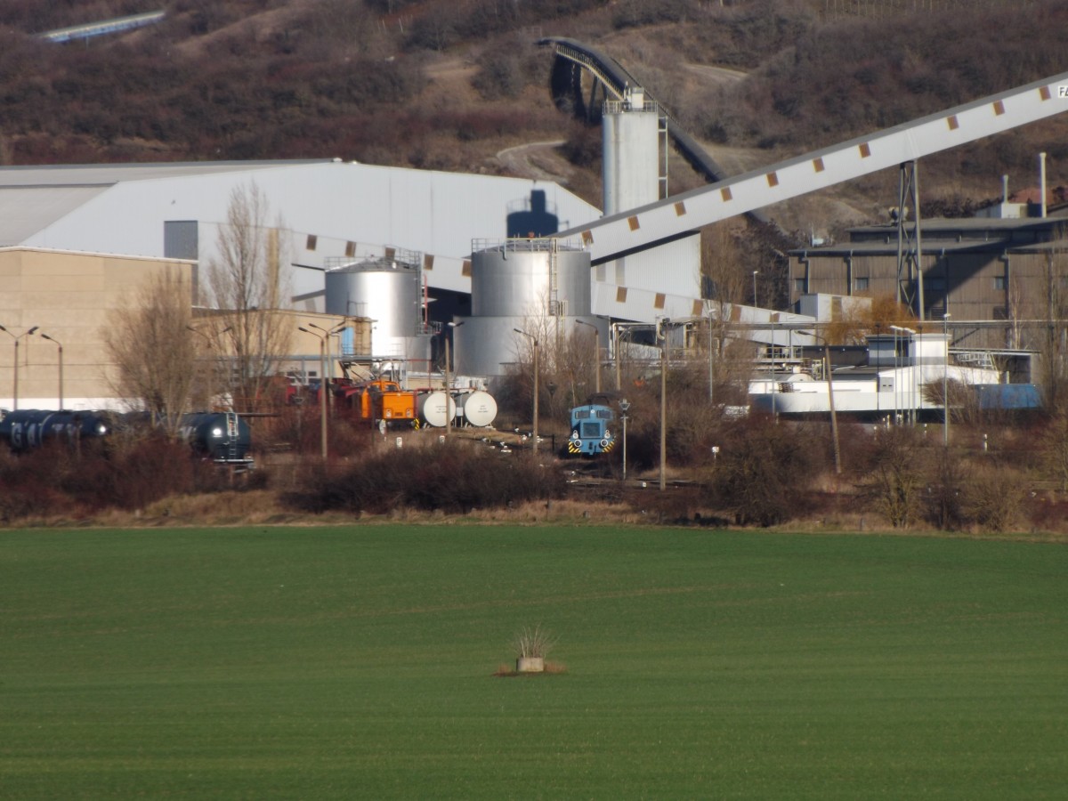 EBS V22 002 (LKM 262567) am 27.12.2013 auf den Anschlussgleisen der EBS in Karsdorf. (Foto: Kevin Wrobel)