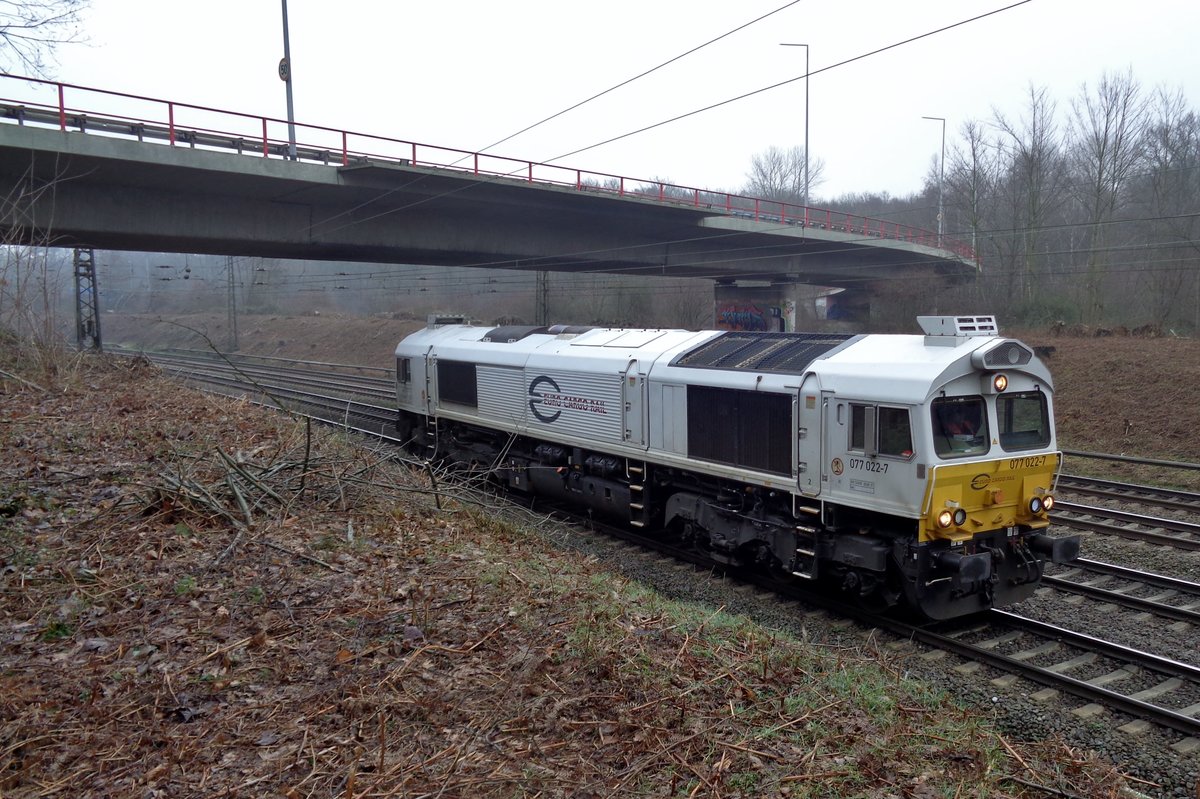 ECR 077 022 durchfahrt Duisburg-Kaiserberg am 30 Jnner 2018. 