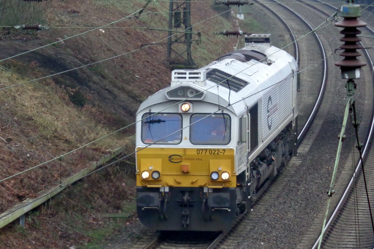 ECR 077 022 durchfahrt Duisburg-Kaiserberg am 30 Jnner 2018. 