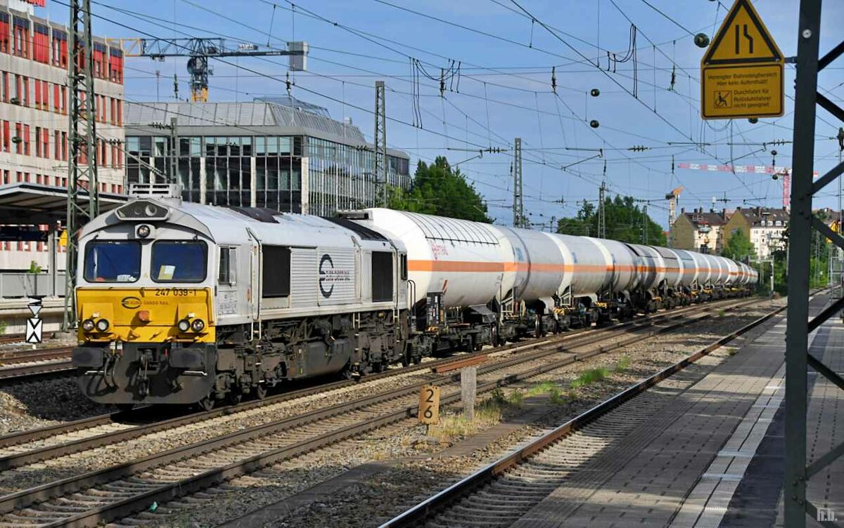 ECR 247 039-1 zog einen tanker durch heimeranplatz,27.07.21