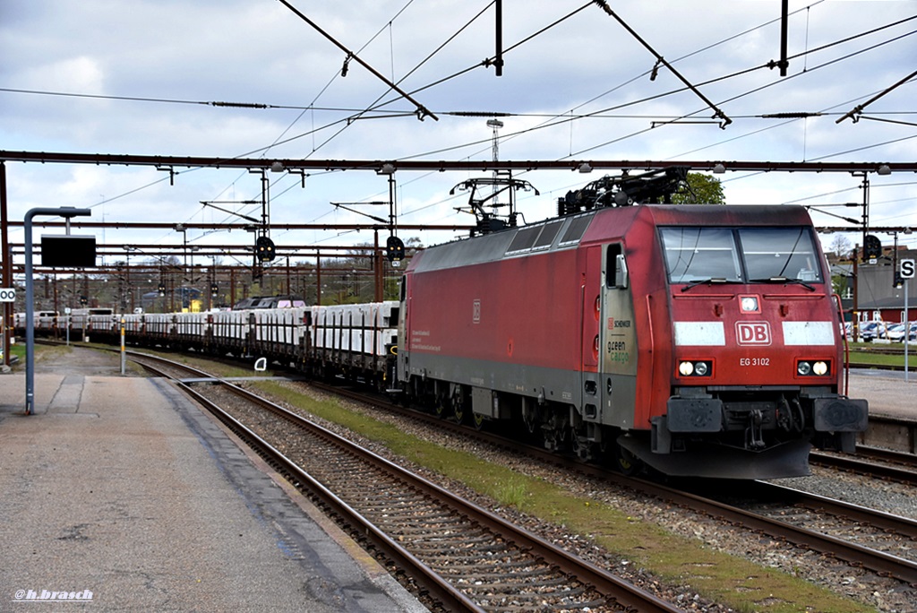 EG 3102/103 102-7 zog einen ganzzug durch fredericia,24.04.17