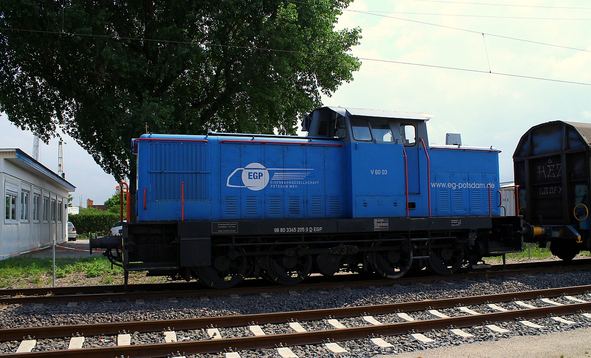 EGP V60.03, 9880 3345 205-9 D-EGP abgestellt am Zementwerk in Hamburg Hohe Schaar. 23.07.2015
