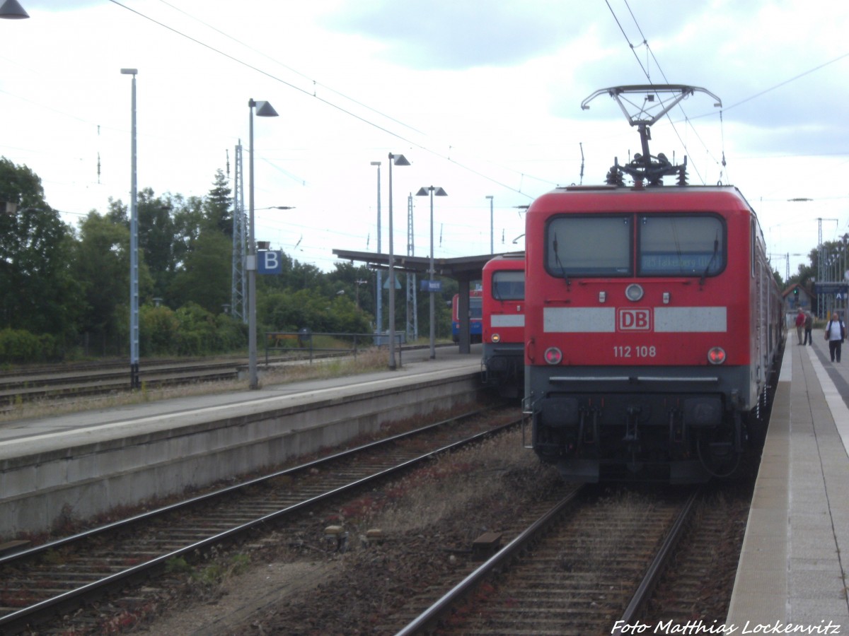 EGP VT 43 mit ziel Mirow , 112 183 mit ziel Stralsund Hbf & 112 108 mit ziel Falkenberg (Elster) im Bahnhof Neustrelitz Hbf am 16.6.14