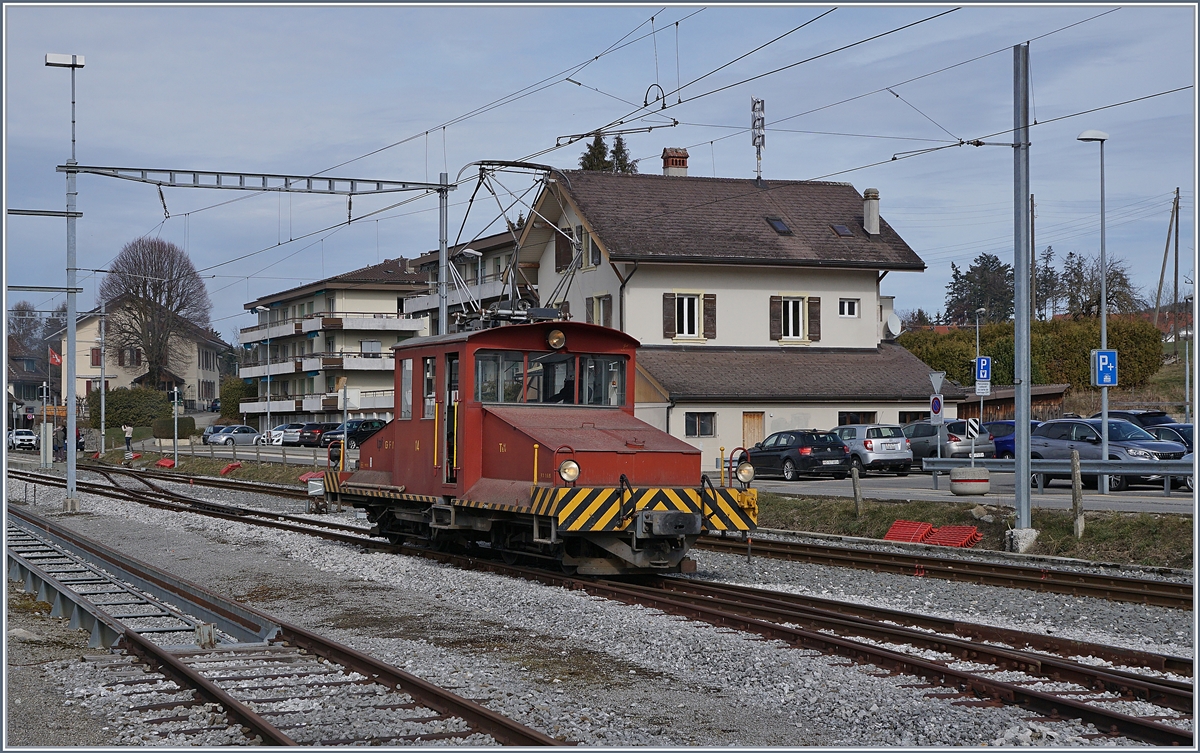 Eigens für das Umstellen des Blonay-Chamby Dampfzuges wurde die GFF Te 4/4 14 nach Palézieux gebracht. 

3. März 2019