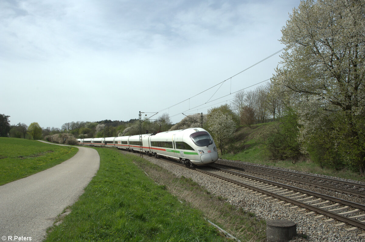 Ein 411er als ICE 93 Berlin - Wien  Berolina  bei Pölling. 07.04.24