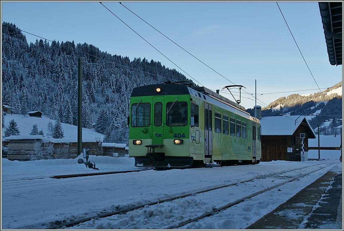 Ein ADS BDe 4/4 an einem kalten Wintertag in Les Diablerets.
25. Jan 2014