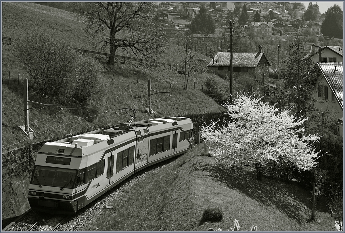 Ein CEV MVR GTW Be 2/6 auf dem Weg nach Montreux kurz vor Sonzier.

3. April 2017
