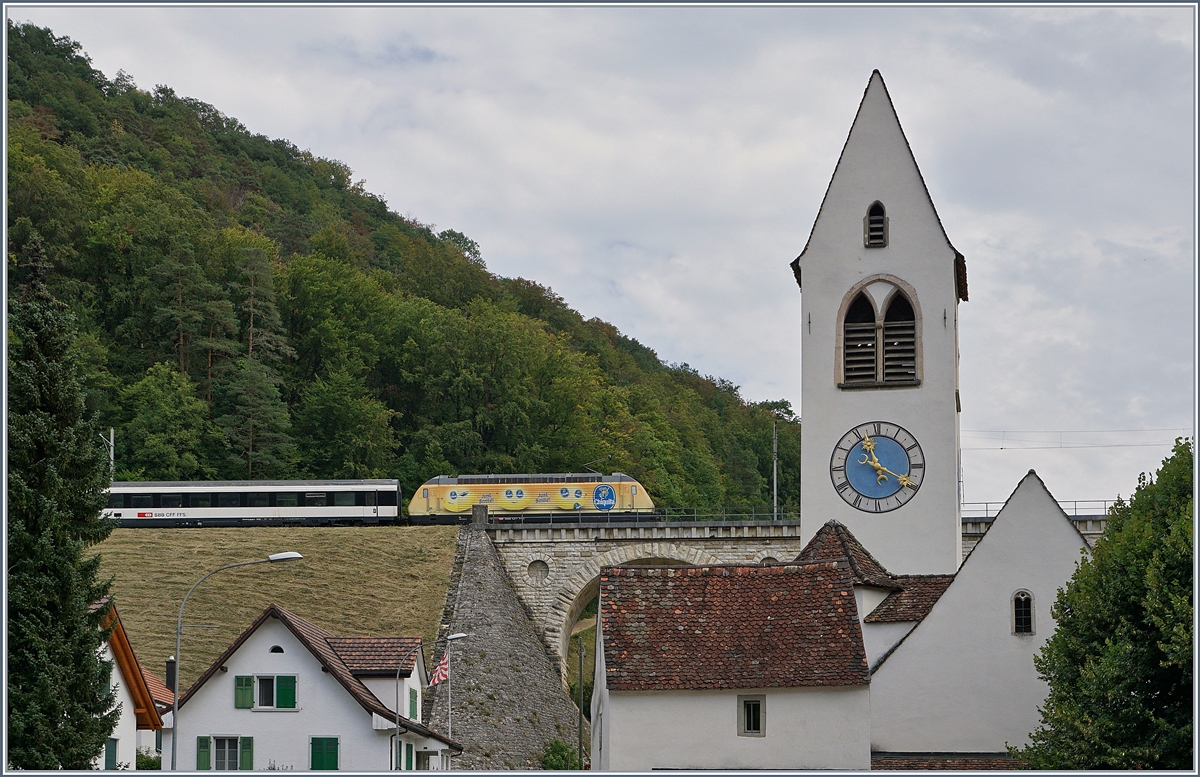 Ein Klassiker aus Rümlingen: die Kirche und die Bahn. 

7. Aug. 2018 