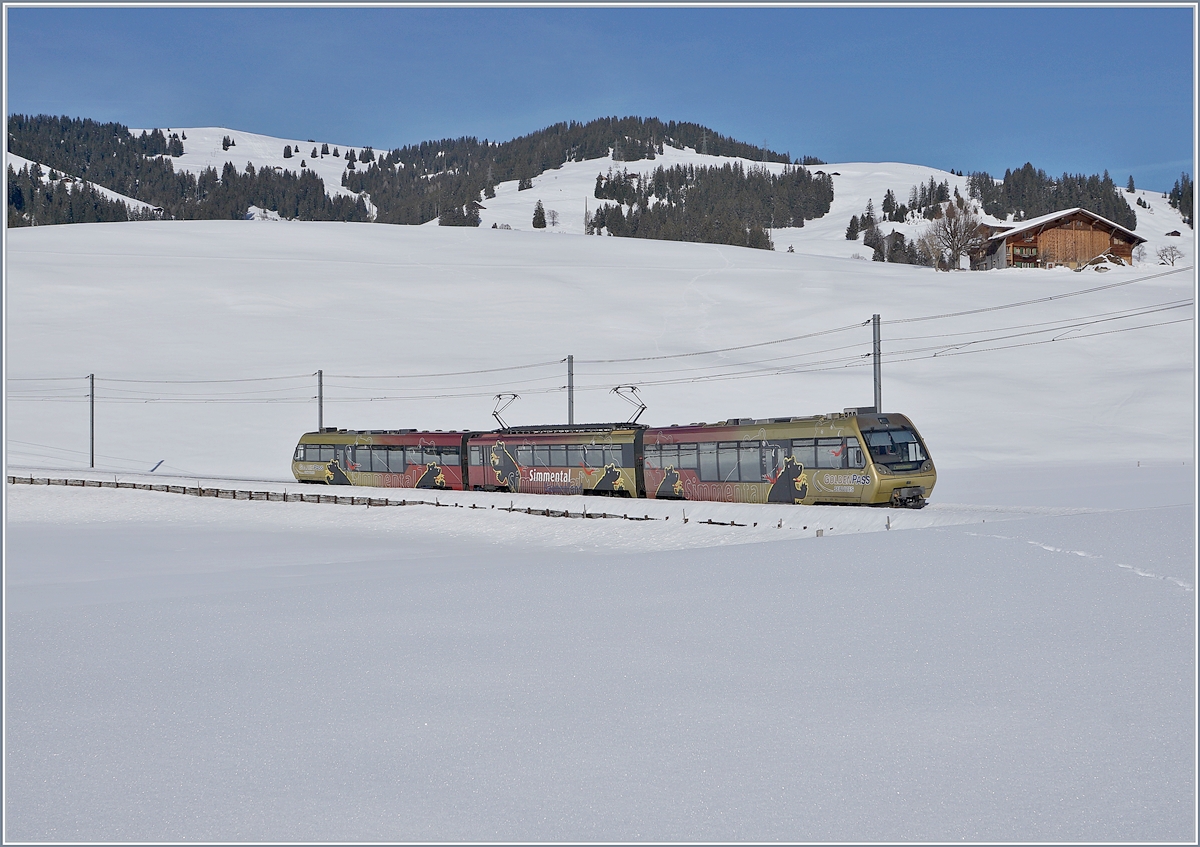 Ein  Lenker Pendel  (Abt, Be 4/4 Bt) auf dem Weg nach Rougemont kurz nach Schönried.

6. Feb. 2019