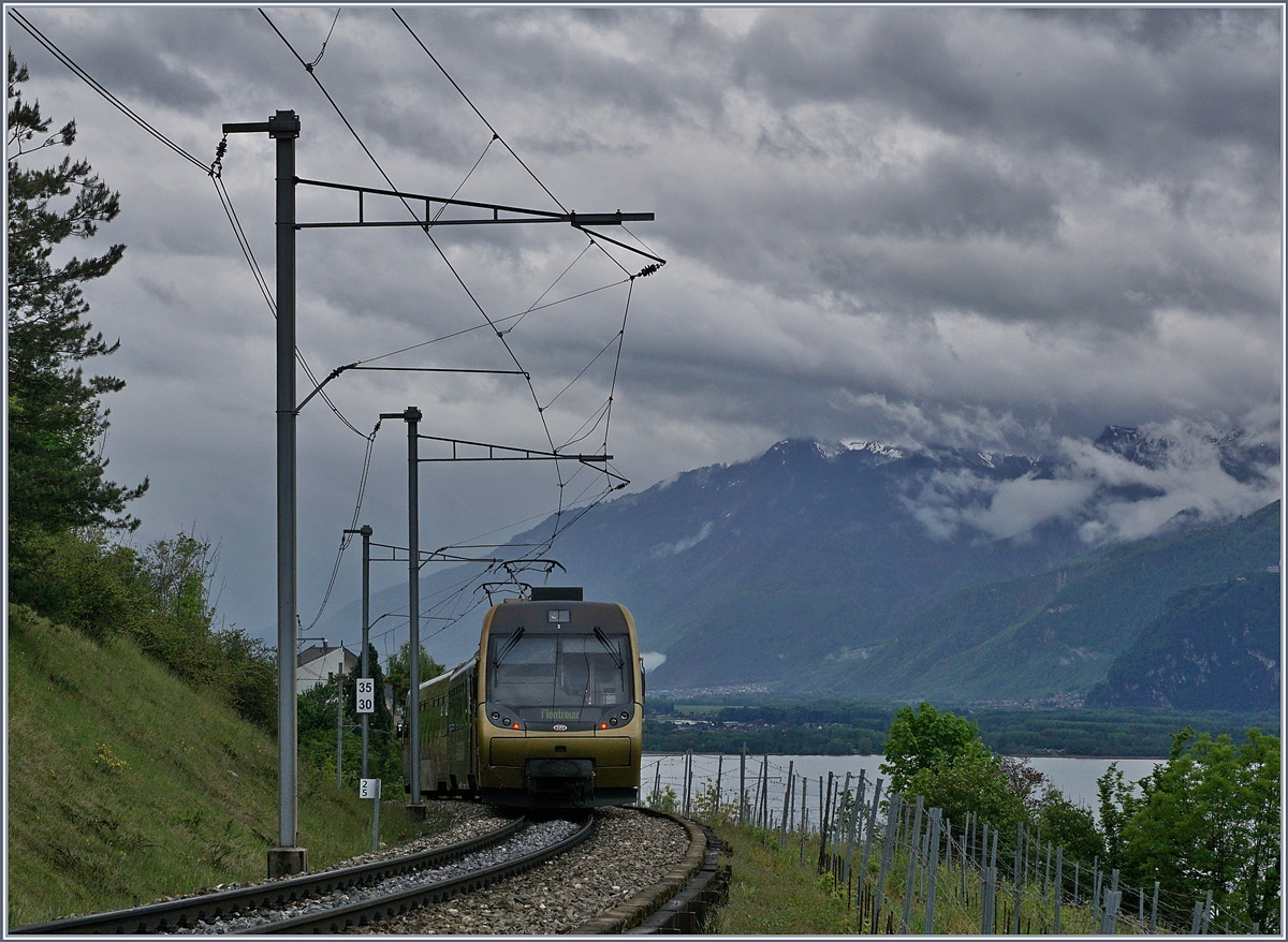 Ein MOB  Lenker-Pendel  ist bei Châtelard VD schon fast am Ziel seiner Fahrt. 

2. Mai 2020