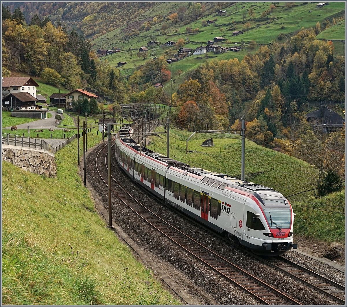 Ein TILO RABe als Probeaufnahme für den kurz darauf folgenden Dampfzug an der Gotthard Nordrampe. 

21. Okt 2017