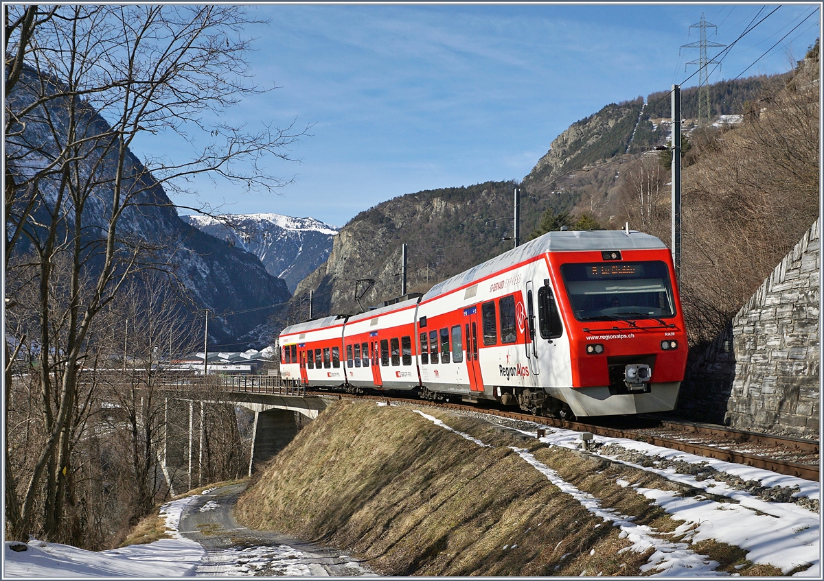 Ein TMR  NINA  bei Sembracher auf dem Weg nach Le Chable. 

9 Feb. 2020