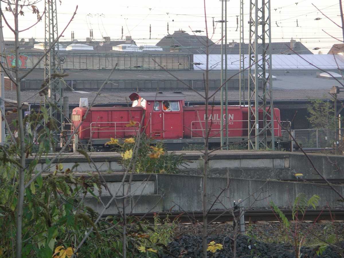 Eine 290er Rangierlok von Railion stand am 15.11.13 im Neusser Hbf.