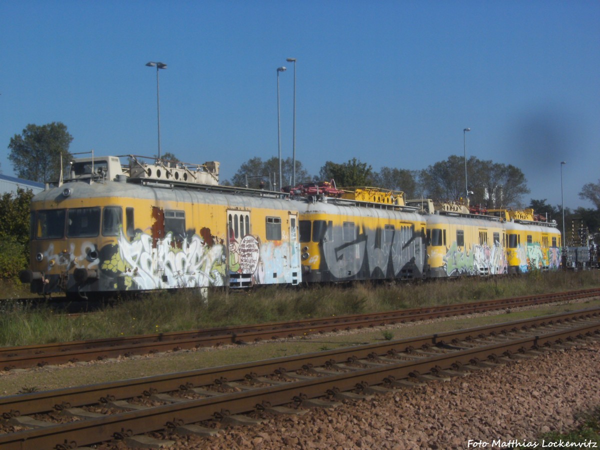 Eine Reihe z-gesteller Triebwagen der BR 701 (ex BR 798) am Saalehafen in Halle (Saale) am 4.10.14