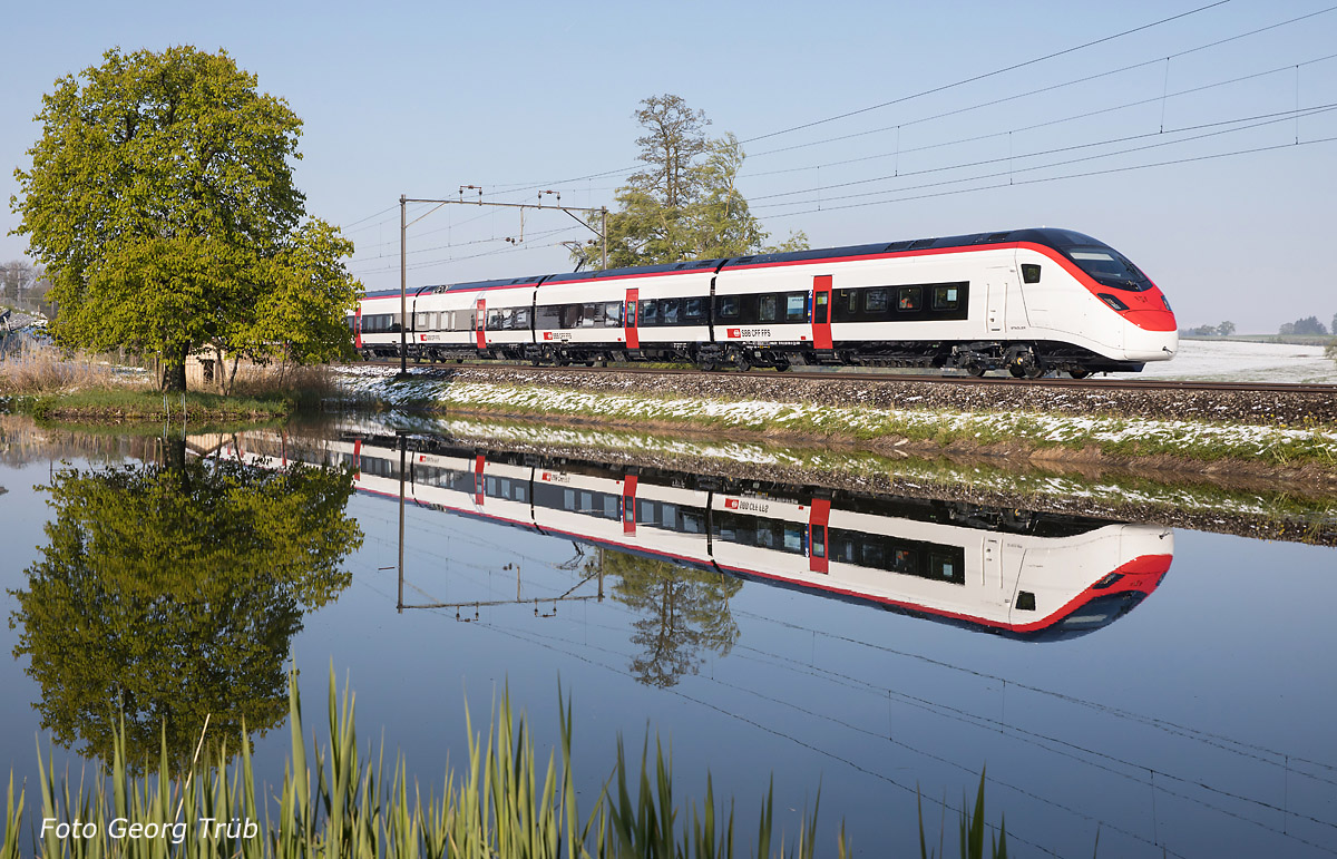 Erlkönig RABe 501 001 auf Testfahrt. Erlen, 29. April 2017. 

Ich danke Georg Trüb herzlich für die Bereitstellung dieser wunderbaren Aufnahmen des neuesten Zugs für die SBB. Der Giruno wird künftig den EC-Verkehr über den Gotthard bedienen.