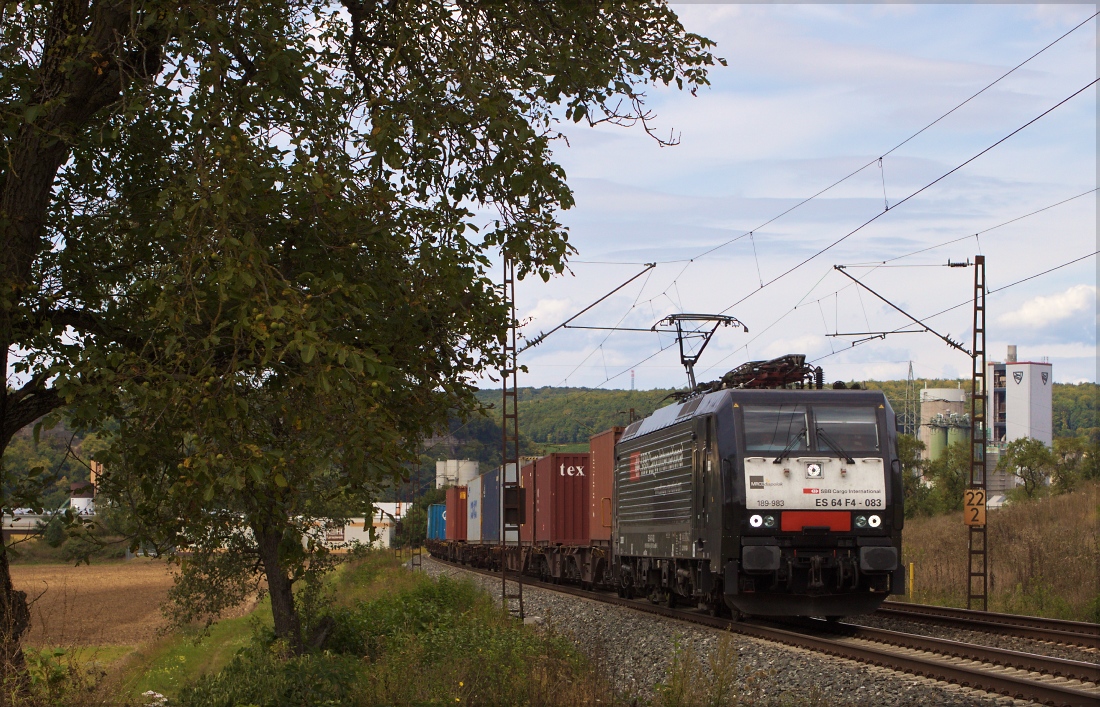ES 64 F4-083 unterwegs für SBB Cargo International am 22.08.14 in Karlstadt