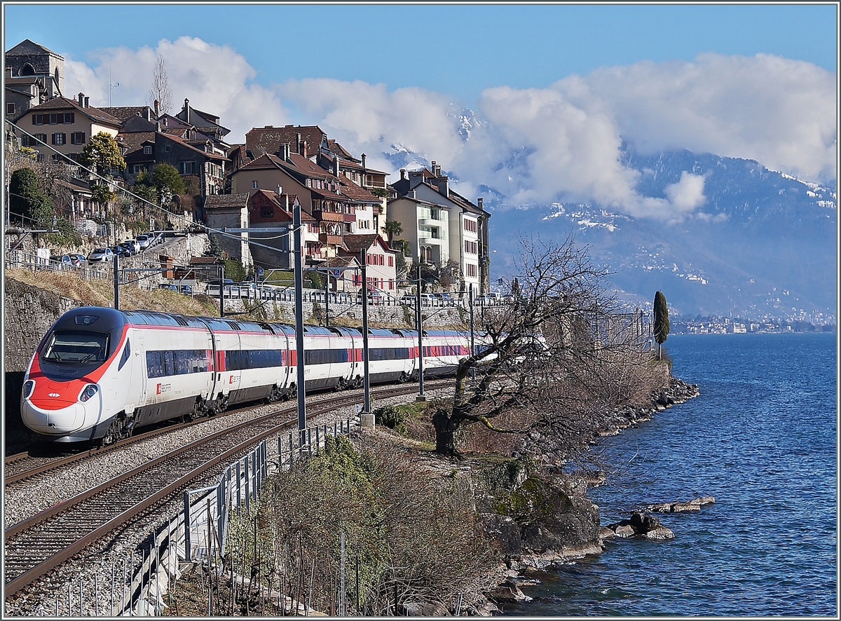 ETR 610 als EC von Genève nach Milano bei St-Saphorin.
23.02.2014