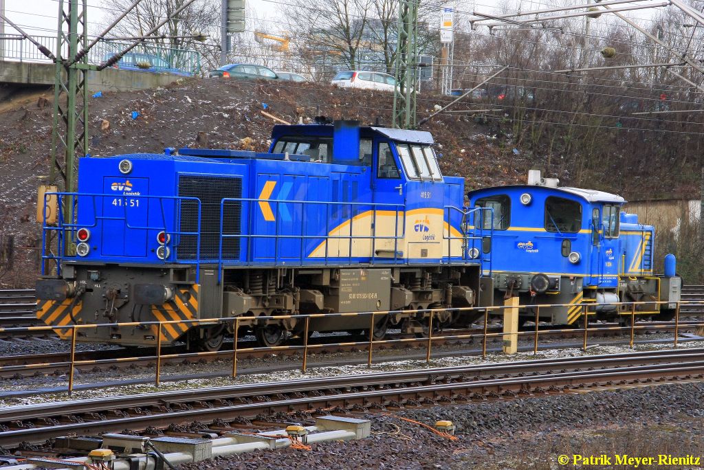 EVB 415 51 & EVB V254 abgestellt in Hamburg-Harburg Gl. 185 am 01.04.2015