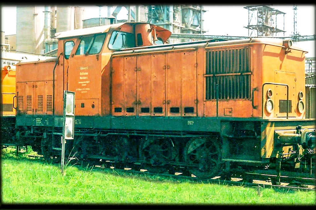 ex Kali Roßleben Werklok, am 08.07.1992 im Zementwerk Karsdorf. (Foto: Helmut Sangmeister)