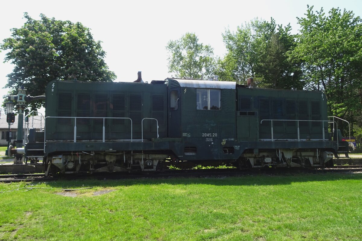 Ex-BB 2045.20 steht am 21 Mai 2023 ins Heizhaus Strasshof.