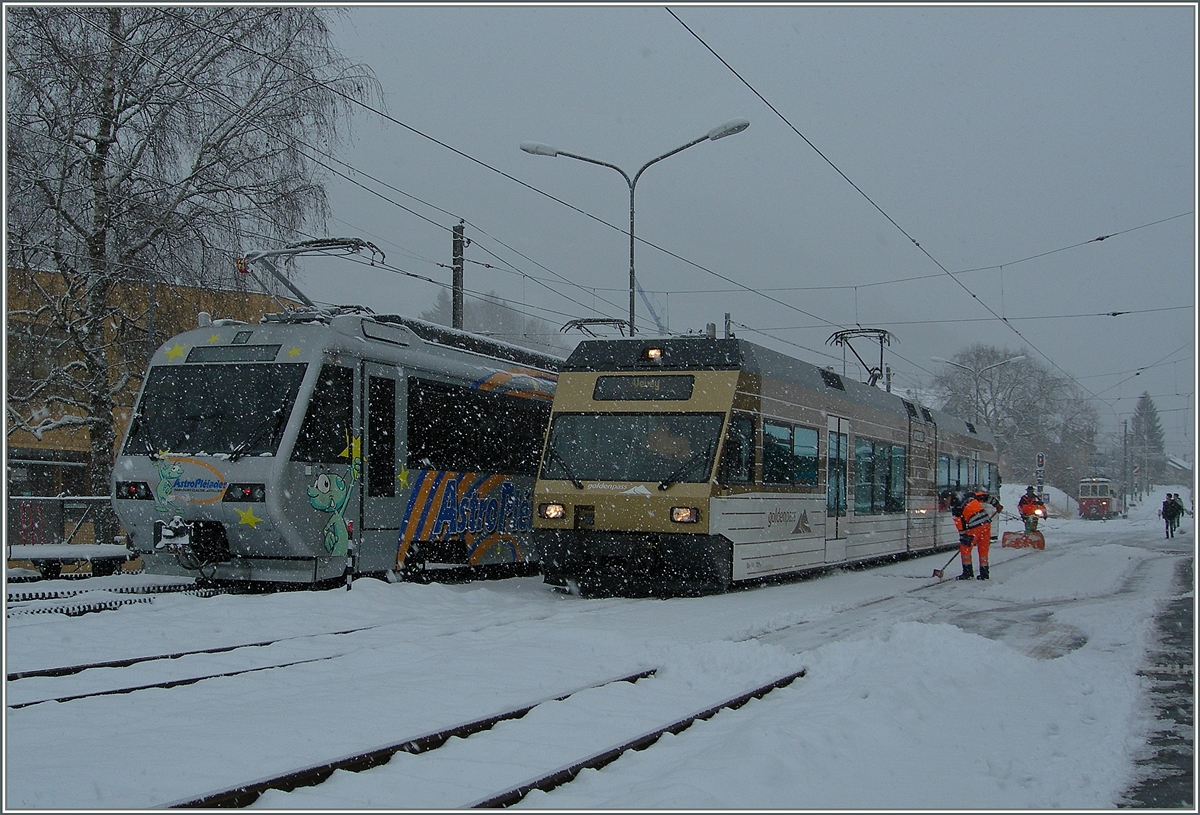 Falls erforderlich wird in Blonay auch Tagsüber Schnee geräumt, was das Fotografieren doch erleichtert. 
30. Jan 2015