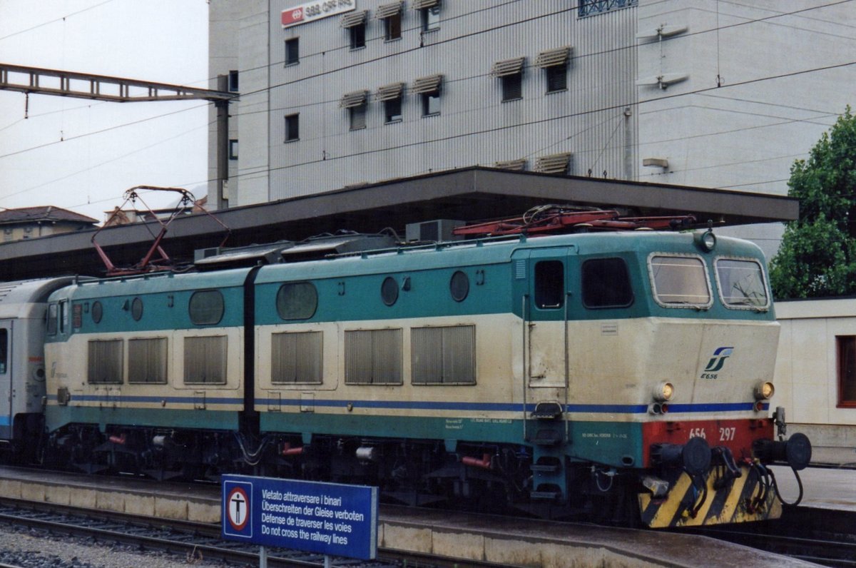 FS 656 297 steht am 18 Mai 2008 in Chiasso.