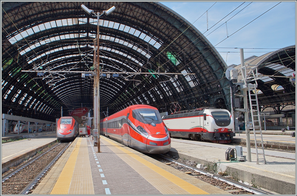 FS Fernverkehr mit ETR 500, ETR 400 und E 402B in Milano Centrale. 
21. Juni 2015