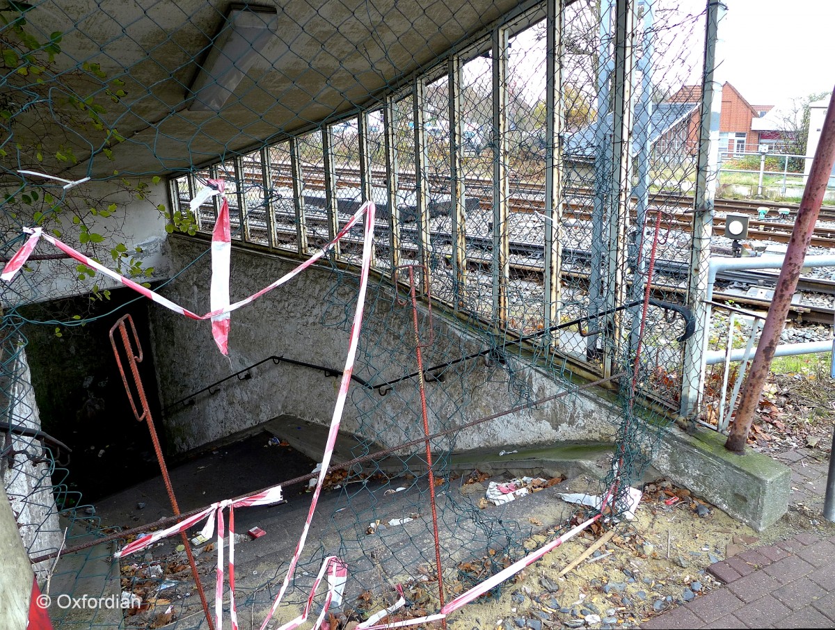 Fußgängertunnel unter den Bahngleisen im Zentrum von Soltau an der Walsroder Straße, seit Jahren unbenutzbar.  