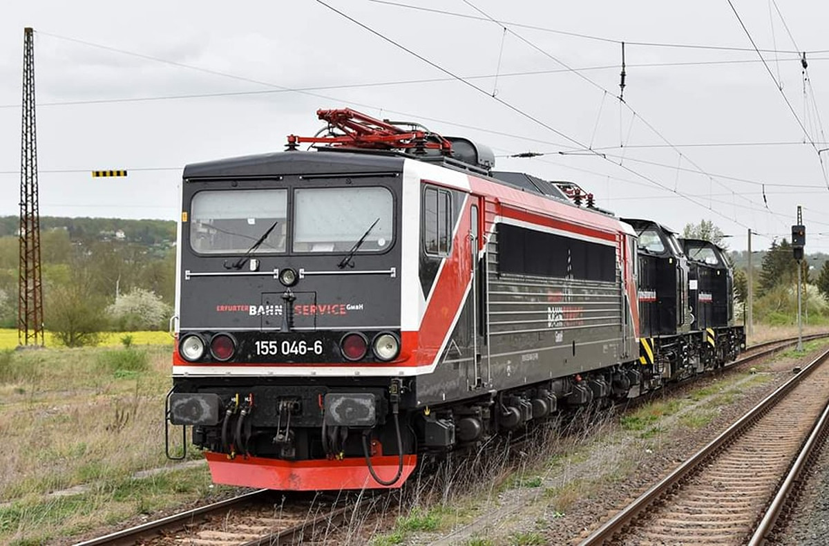 FWK 155 046 mit EBS 202 597 und 202 738, am 09.04.2024 in Naumburg (S) Hbf. Wenig später wurden sie nach Karsdorf überführt. (Foto: Maik Köhler)