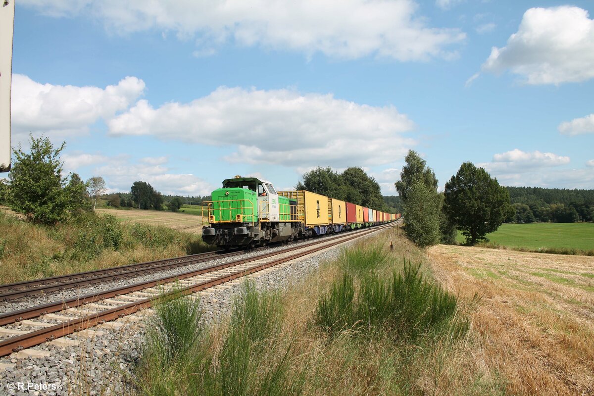 G1700.02 zieht den umgeleiteten Wiesau Container bei Naabdemenreuth. 01.09.21