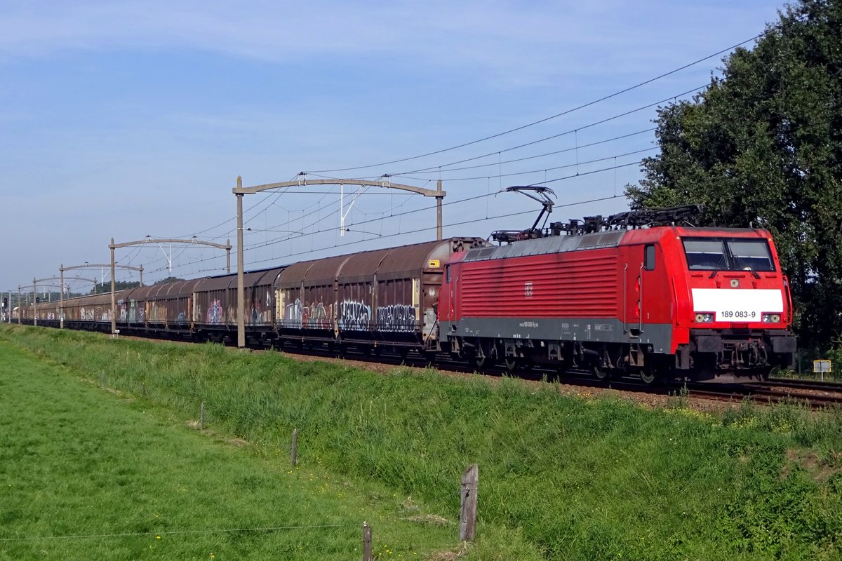 Ganzzug mit 189 083 durchfahrt am 23 Augustus 2019 Hulten.