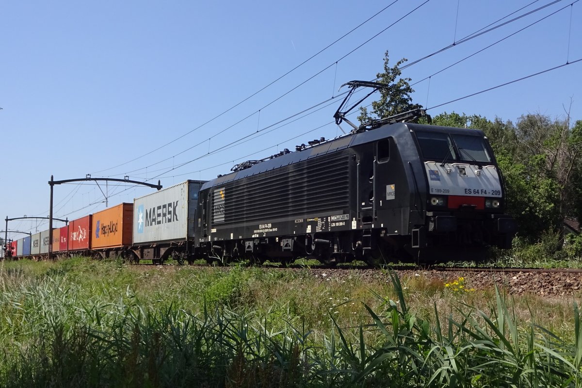 Gaskesselwagenzug 189 209 durchfahrt Oisterwijk am 28 Juni 2019.