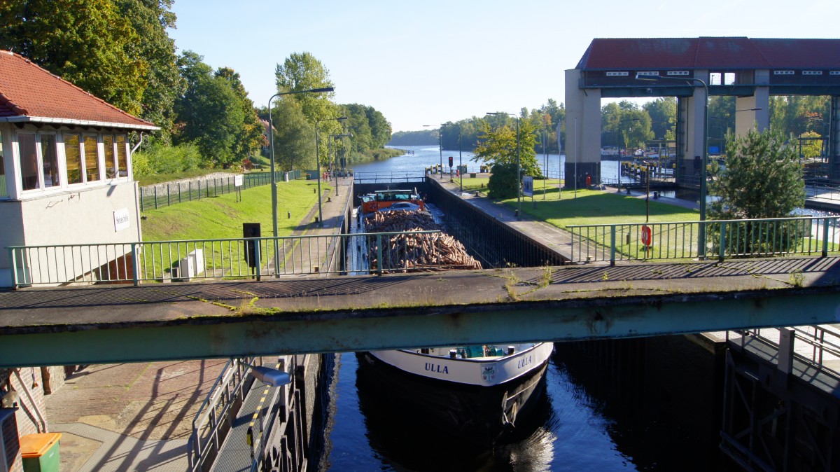 GMS ULLA aus Frstenwalde am 29.09.2013 um 09:30 in der Schleuse Kleinmachnow