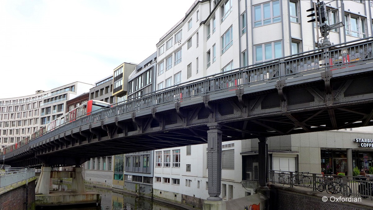 Hamburger Hochbahn, Viadukt am Mönckedamm.