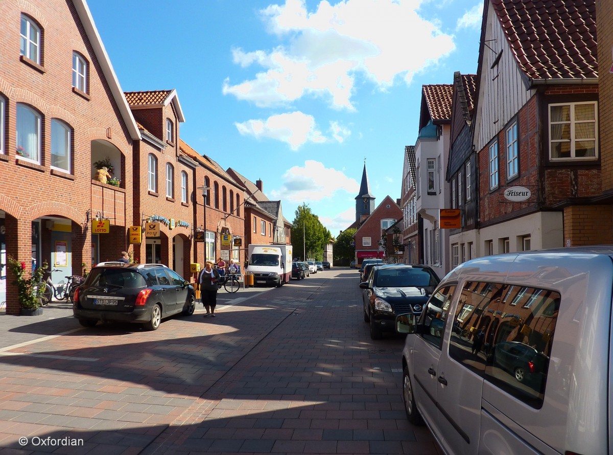 Hauptstraße in Freiburg (Elbe).