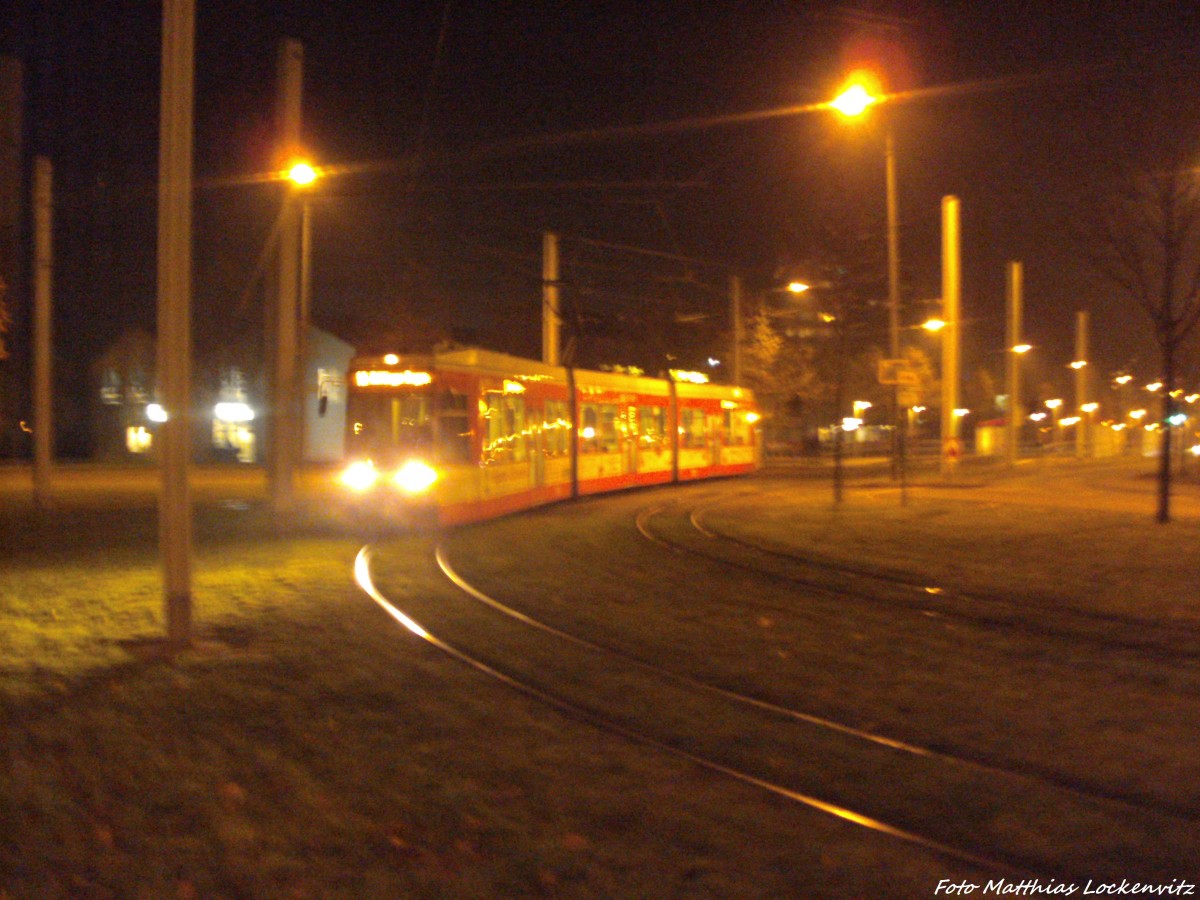 HAVAG Straenbahn beim verlassen der Haltestelle An der Eselsmhle und erreicht in krze die Endhaltestelle Gttinger Bogen am 11.11.14