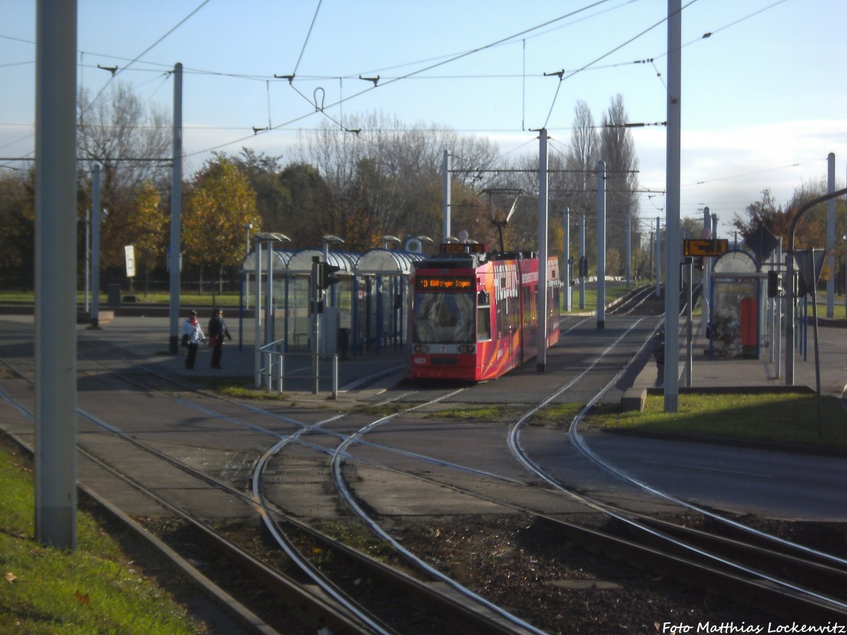 HAVAG Wagen 623 als Linie 10 mit ziel Gttinger Bogen an der Haltestelle Rennbahnkreuz am 8.11.14