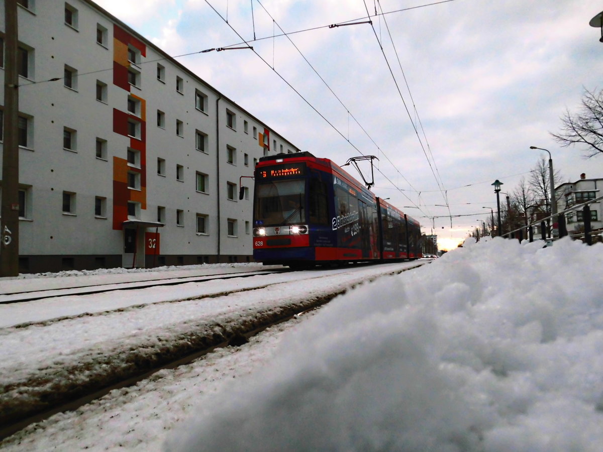 HAVAG Wagen 628 kurz vor der Haltestelle Vogelweide am 20.3.18