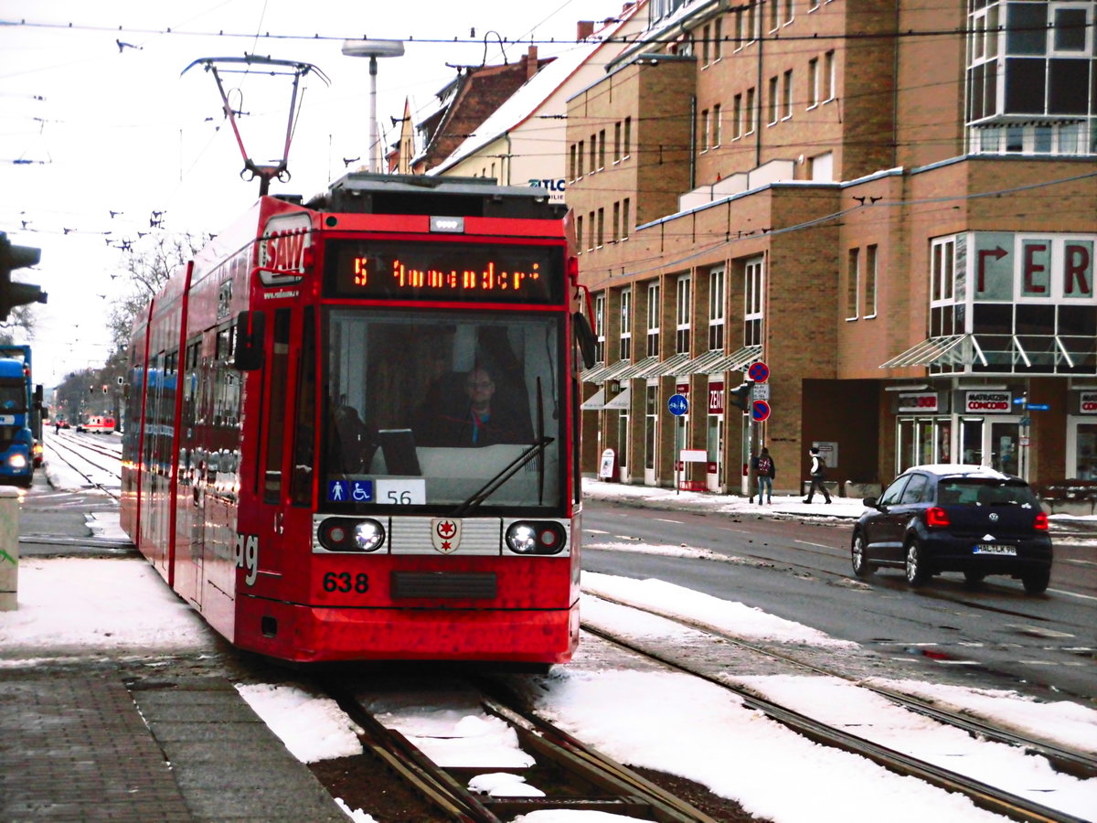 HAVAG Wagen 638 mit ziel Ammendorf bei der einfahrt in die Haltestelle Damasckestraße am 20.3.18