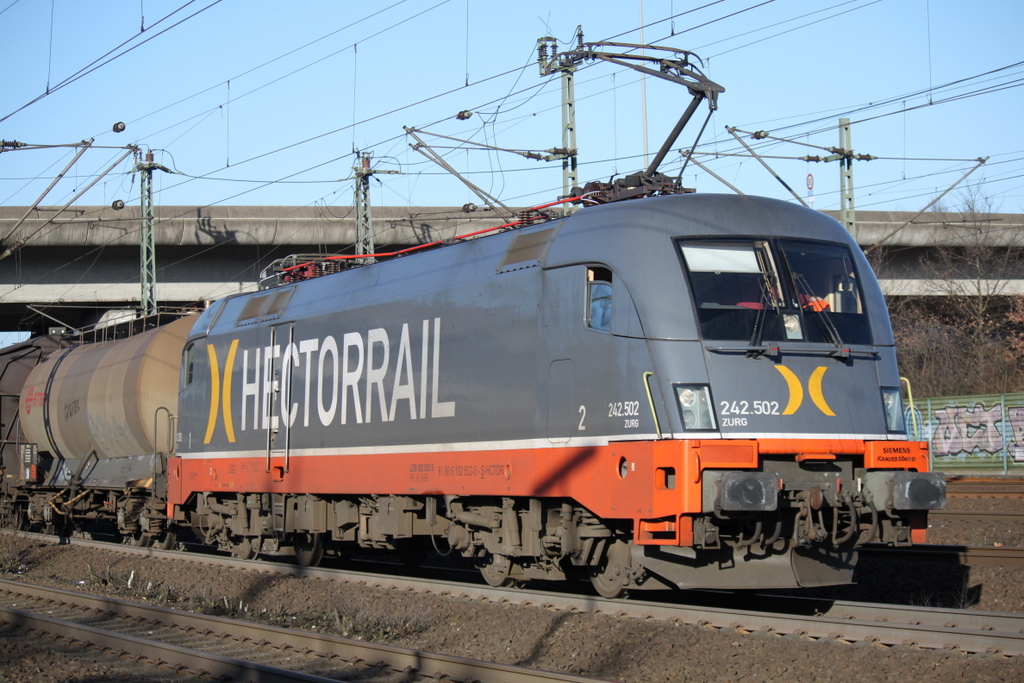 Hectorrail 242.502 Zurg (182 502-5)mit DGS 45685 von Malm nach Dortmund-Scharnhorst bei der Durchfahrt in Hamburg-Hamburg.17.01.2015 