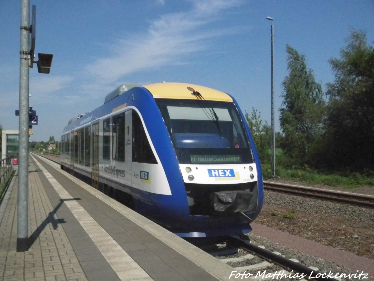 HEX VT 870 mit ziel Halle (Saale) Hbf im Bahnhof Halle-Trotha am 23.8.15